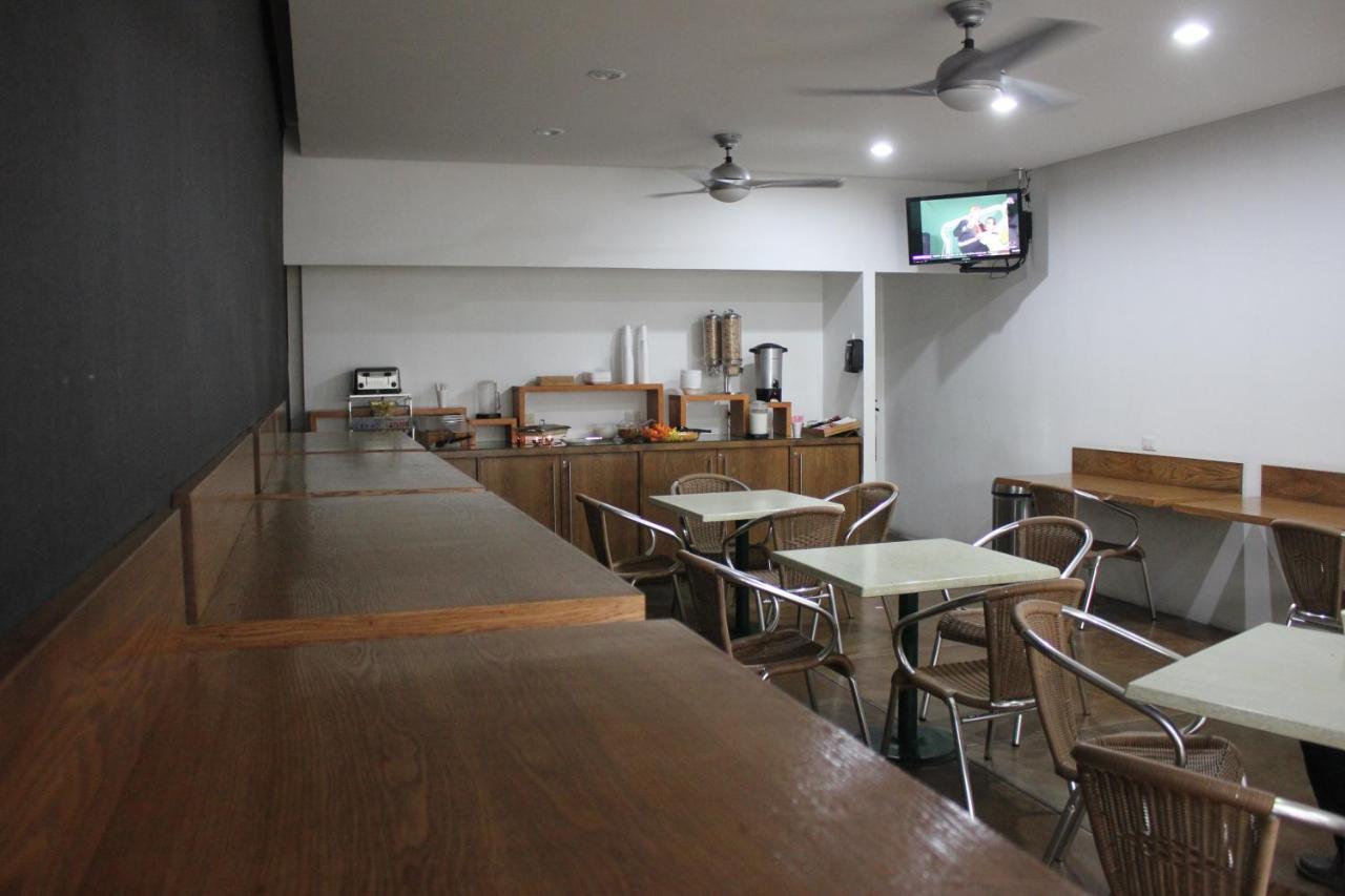 Seven Crown Express & Suites By Kavia กาโบซานลูกัส ภายนอก รูปภาพ